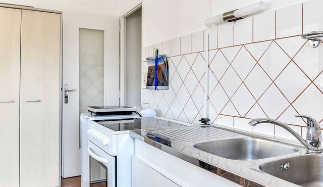 Beautiful sunny apartment near Geneva