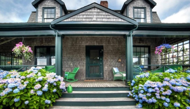 Beautiful sunny House-Oceanview-close to village AVAIL: 6/22-30+9/6 onward
