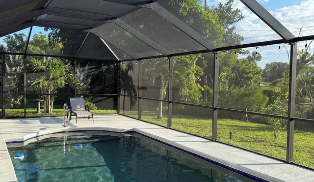 Beautiful sunrise 3-bedroom pool home