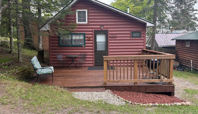 Beautiful Sunset Lake cabin rental