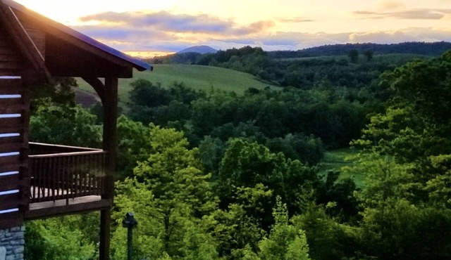 Beautiful Sunsets & Amazing Stars in every season, Family-owned gem