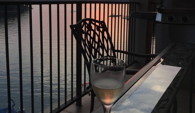 Beautiful Sunset Views At Stillwaters Stoneview Summit Condo!