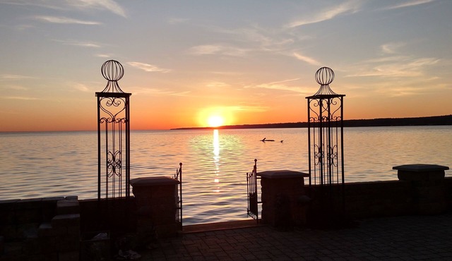 !Beautiful Sylvan Beach Sunsets!