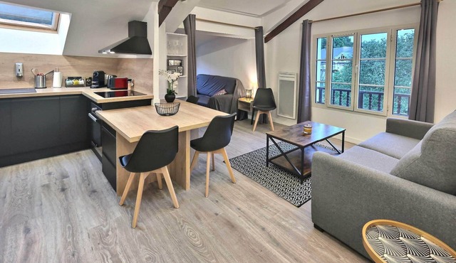 Beautiful ★T2 Bis spacious & quiet ★New ★Parking ★Perfect to recharge!