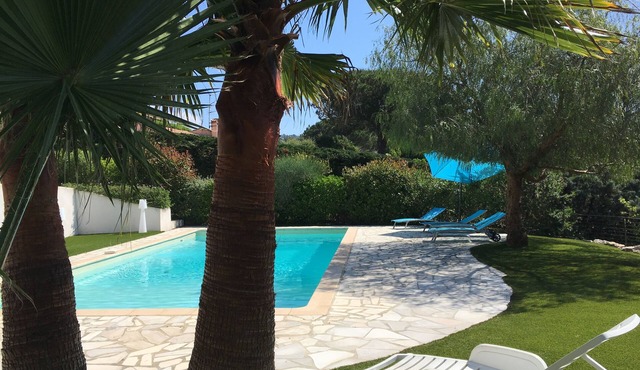 Beautiful T2 Ideally located, quiet 800m From The Sea