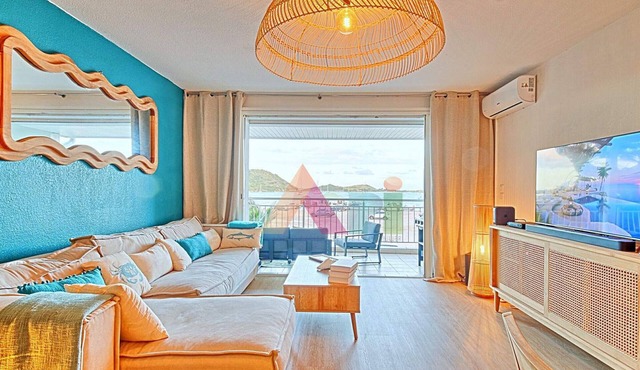 Beautiful T2 with Private Parking at Cul-de-Sac