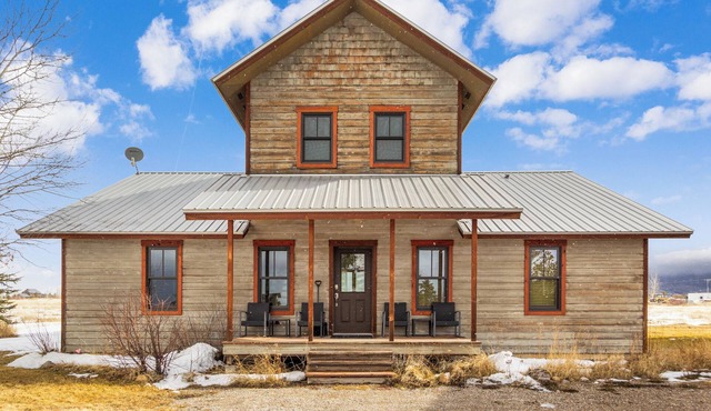 Beautiful Targhee Farmhouse - Amazing Teton Views