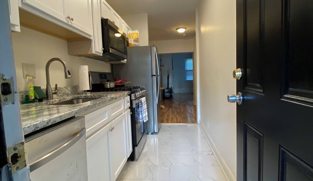 Beautiful Three Bedroom in SE DC.