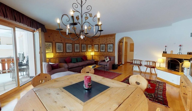 Beautiful three-room apartment on the first floor with approx.