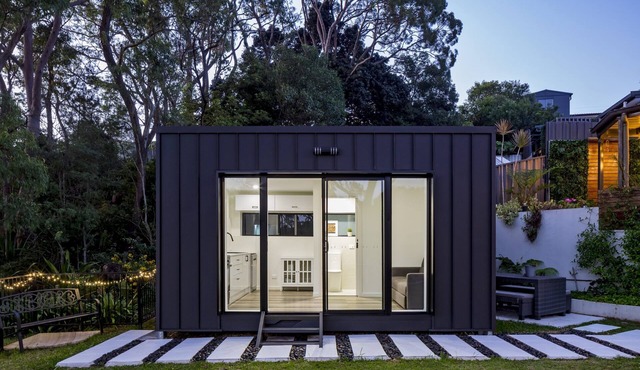 Beautiful tiny home nestled on the edge of the tranquil Aussie bush