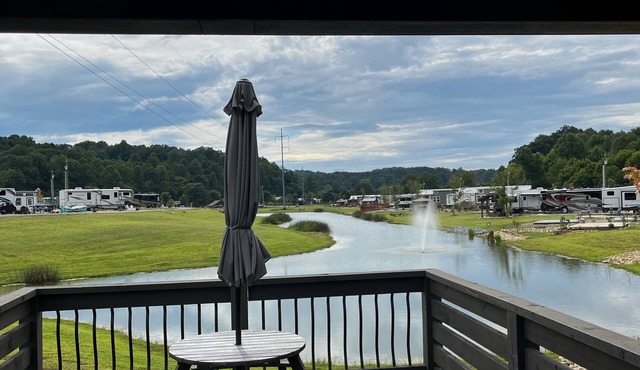 Beautiful Tiny Home near downtown Blue Ridge