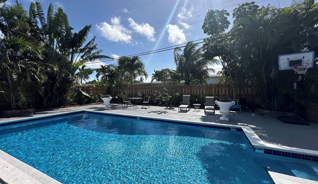 Beautiful Topical Pool Oasis