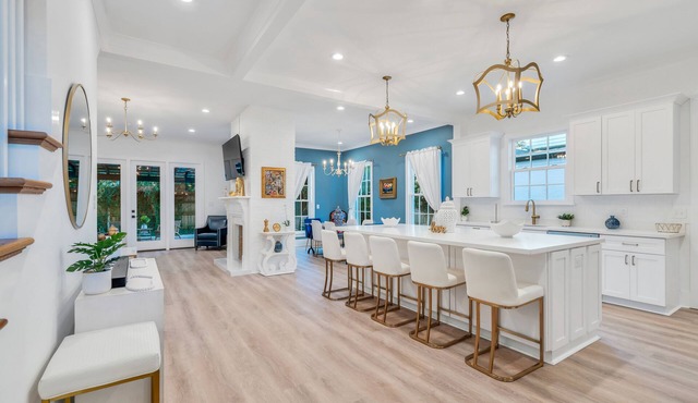 Beautiful Totally Renovated Creole Cottage in the Marigny Triangle 3blk to FQ