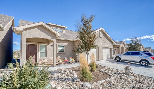 Beautiful Town Home in Poncha Springs- minutes to Monarch Mountain