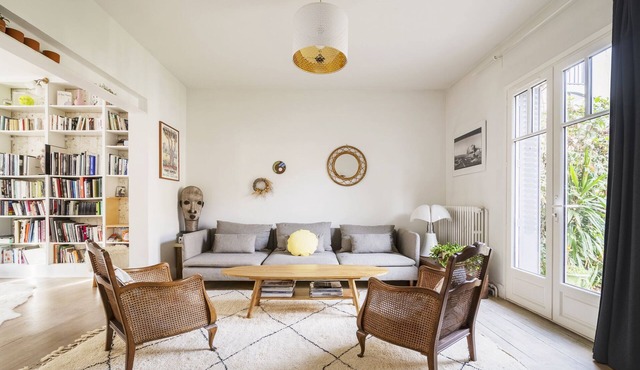 Beautiful town house, garden, near hyper center
