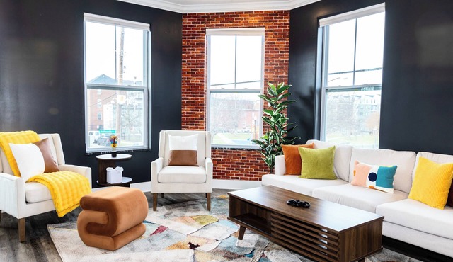 Beautiful Townhomes with Roof Terrace Hot Tubs and Game Room