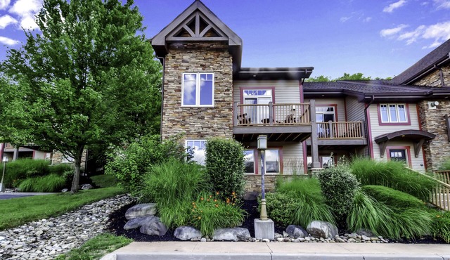 Beautiful townhouse available for ‘24-‘25 Ski Season!
