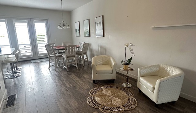 Beautiful Townhouse !