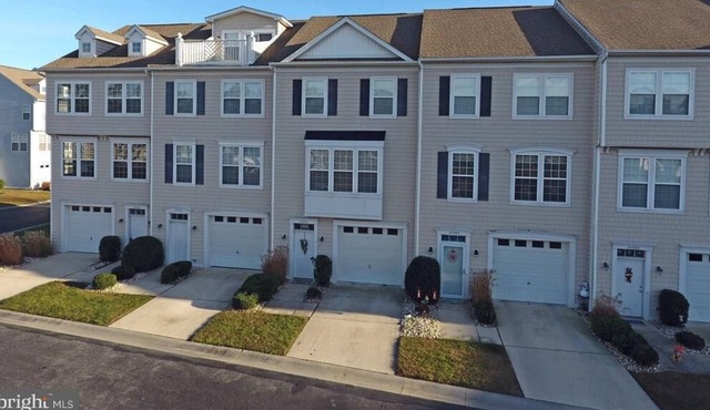 Beautiful Townhouse close to the beach