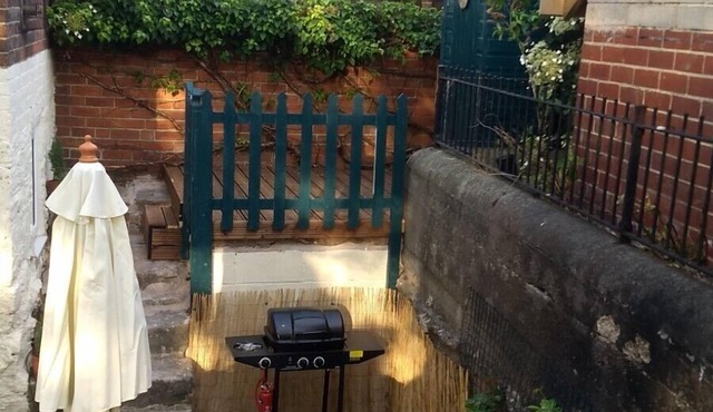 Beautiful Traditional Stone Cottage In the Amber Valley