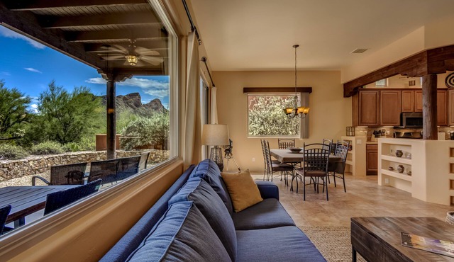 Beautiful Tucson Casa