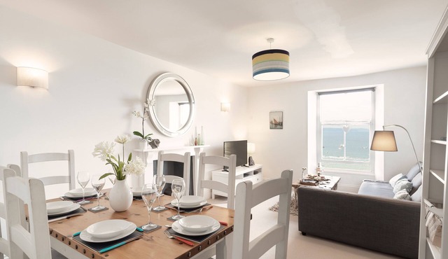 Beautiful two bed apartment with sea front views