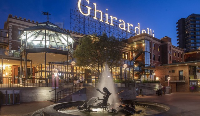 Beautiful Two Bedroom Two Bathroom Condo. Fisherman’s Wharf Ghirardelli Square