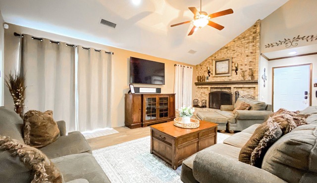 Beautiful two-story townhome in central Abilene by Redbud Park.