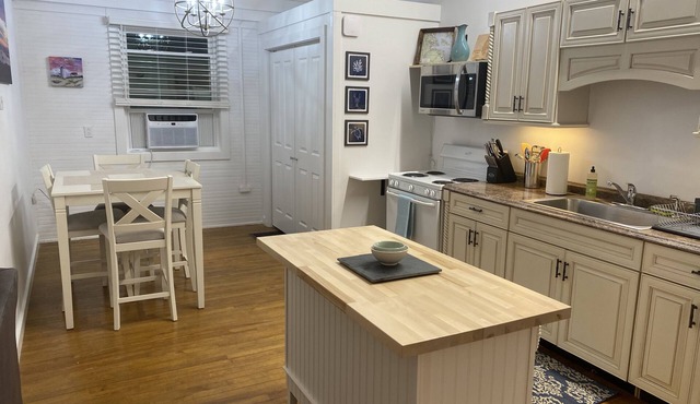 Beautiful two-bedroom in Manset Village