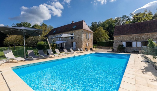 Beautiful typical French Manor with private swimming pool