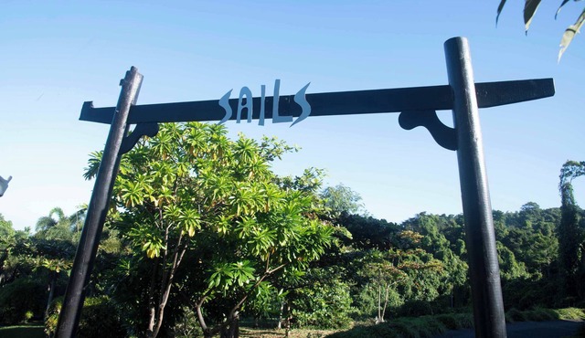 Beautiful Unique House with Pool and Incredible Sunrises and Sea Views.