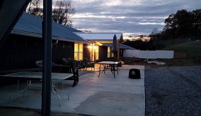 Beautiful Unique place to stay in charming Morganton NC