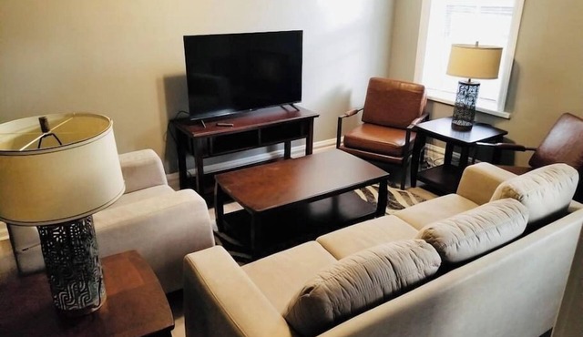 Beautiful Unit in Shaw Community -4228b