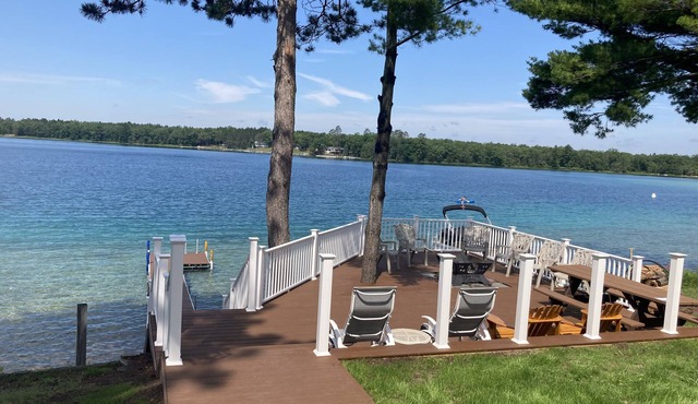 Beautiful Up North Lake Front Home on All Sports Clear Lake with BOAT Rental!