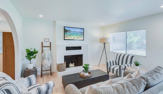 Beautiful & Upgraded Rocklin Home - Close to Everything!