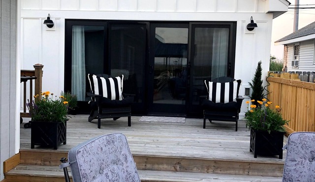 Beautiful Stone Harbor bay marshland views and stunning sunsets. Close to beach