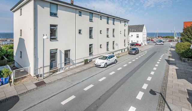 Beautiful vacation apartment at the port of Lohals.