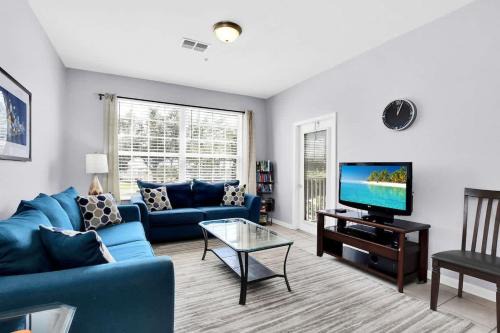 Beautiful Vacation Condo at Windsor Palms Resort