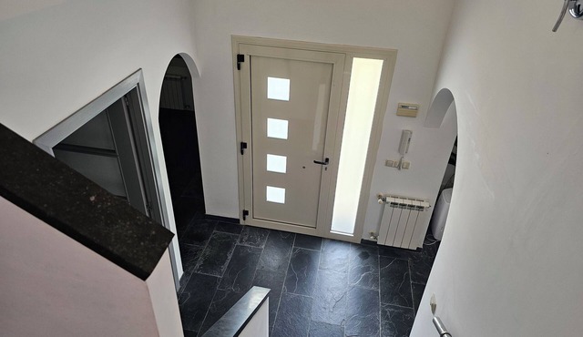 Beautiful vacation home in Calonge with sea views, garage and private pool.