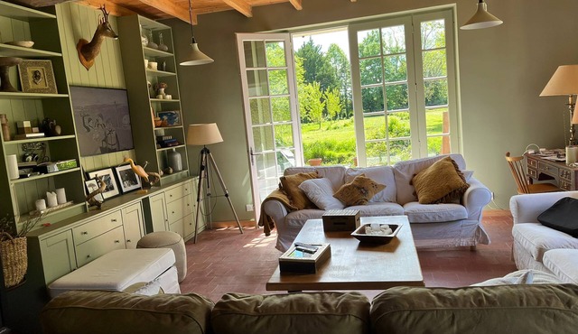 Beautiful vacation home 35 min from La Rochelle