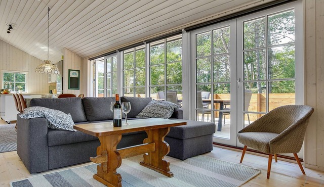 Beautiful vacation home on the beach at Råbylille on Møn.