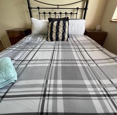 Beautiful very large double bedroom