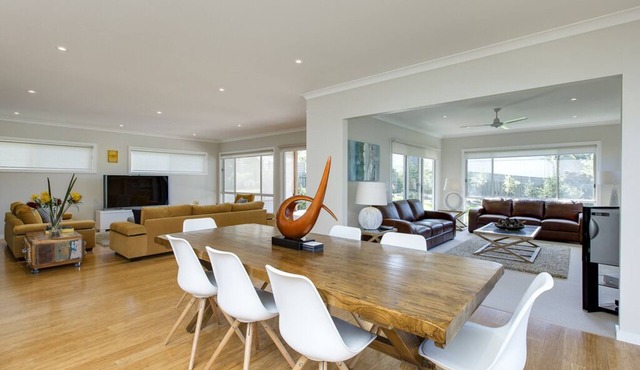 Beautiful Vibe Energy Escape Lux w Bonuses Phillip Island 100m to nature inlet