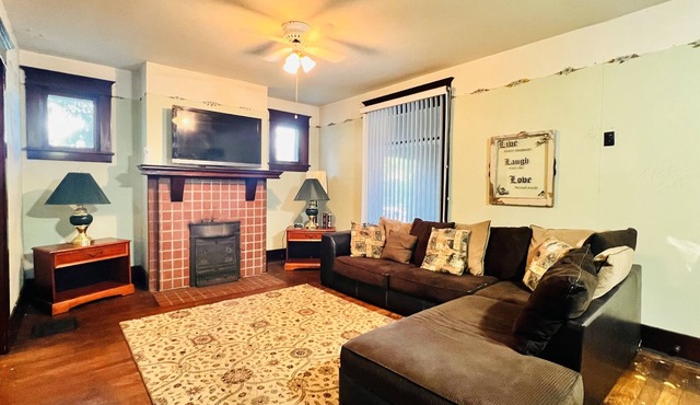 Beautiful Victorian home just minutes away from, town, sking, shopping, nature