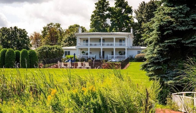 Beautiful Victorian Lake Front Estate