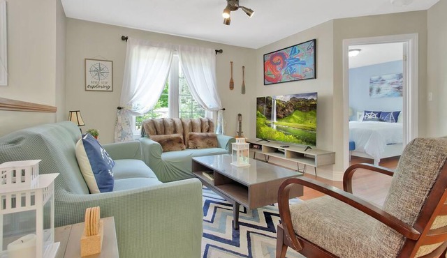 Beautiful View Cottage , hiking trails( Pet -friendly)