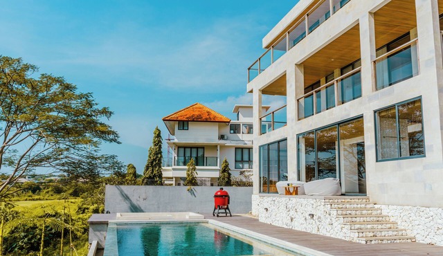 Beautiful view four bedrooms villa near dreamland Beach Uluwatu