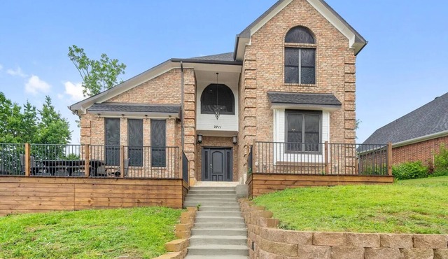 Beautiful view house in Carrollton