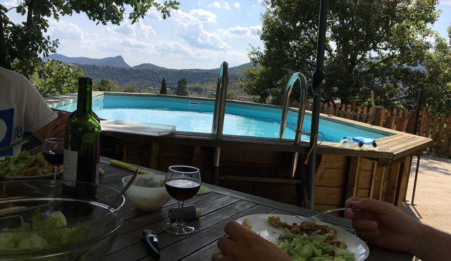 Beautiful view just a stone's throw from the center of Les Vans