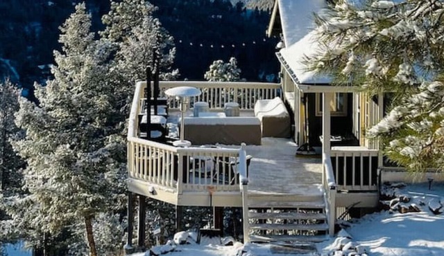 Beautiful View Point Villa | Conifer, CO